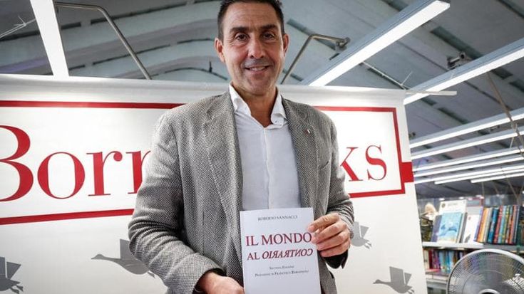 Vannacci a scuola, ma da scolaro Ora Giambruno non va licenziato
