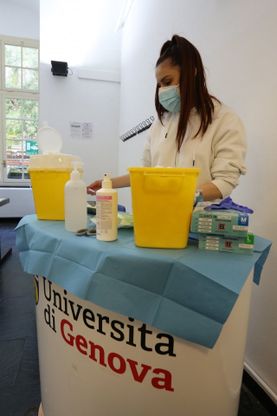 Vaccini, partita la Fase 2 con i medici di famiglia e l'Università
