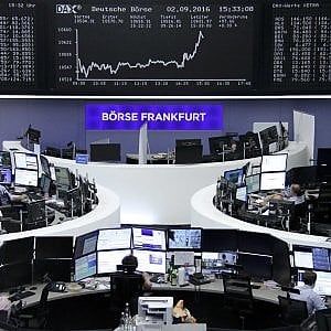 Borse europee piatte: il faro dei mercati si sposta sulla Bce