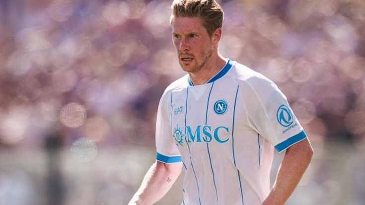 Castel Volturno, si rivede pure De Bruyne: dallaFashion Week alla maglia da titolare