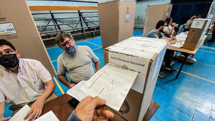 Argentina, il governo perde la maggioranza in Senato: rischio anatra zoppa per il presidente Fernàndez
