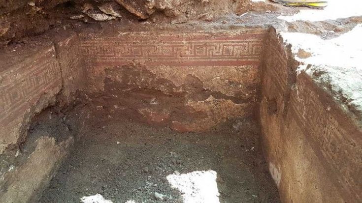 Manduria, scoperta una tomba del III a.C. durante gli scavi per il gas