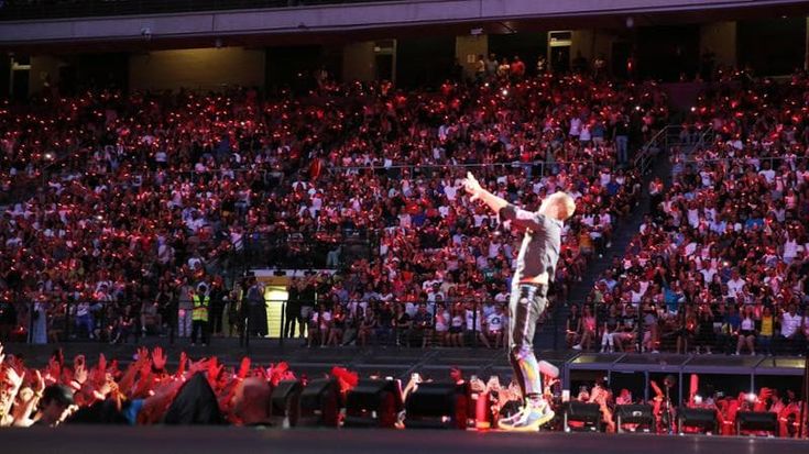 Coldplay people, in 250 mila allo stadio Olimpico per Chris e gli altri