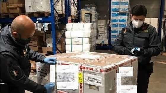 Vendeva detergenti per la casa come disinfettanti: denunciato