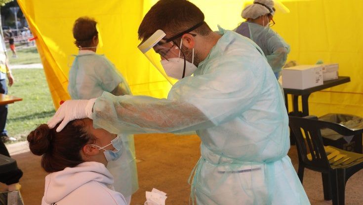 Covid, in Piemonte un decesso e 214 nuovi contagi 