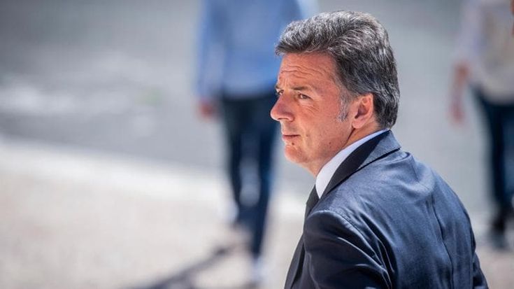 Italia Viva in subbuglio, voci di addio: da Rosato a Bonetti e Bellanova, anche i fedelissimi sono insofferenti con Renzi