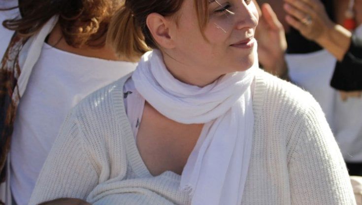 Settimana dell’allattamento materno: a Parma torna il flash mob con mamme e bebè in piazza
