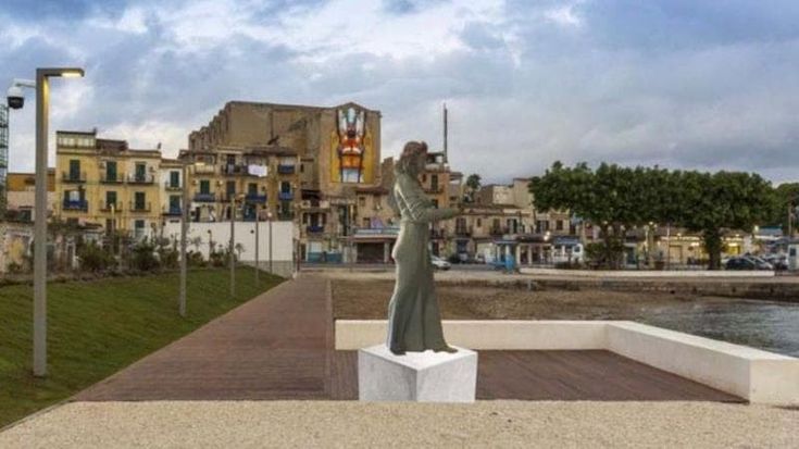 La statua di Santa Rosalia a Sant’Erasmo, negato il permesso: “Non ha valenza artistica”