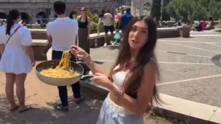 La concorrente di Masterchef Mary Cuzzupè e la carbonara al Colosseo: “Non ha chiesto i permessi”