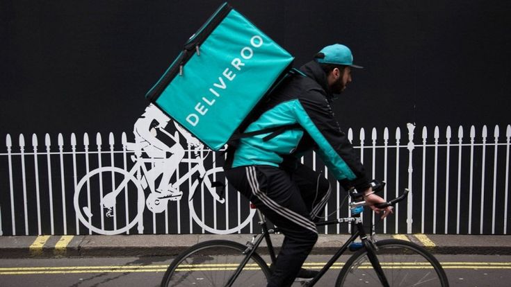 Deliveroo, cresono i bikers: i numeri dell'economia a pedali