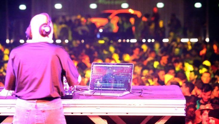 Riviera, discoteche pronte a vaccinare