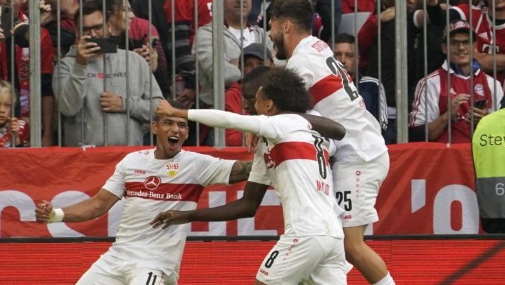 Bundesliga, Bayern Monaco beffato: 2-2 al 92' con lo Stoccarda. Dortmund travolto a Lipsia