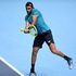 Tennis, Atp Finals: esordio amaro per Berrettini, travolto da Djokovic. Perde anche Federer
