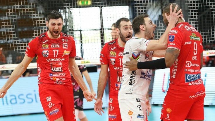 Volley, Finale scudetto: Civitanova vince gara 1, Perugia cade in casa 3-1