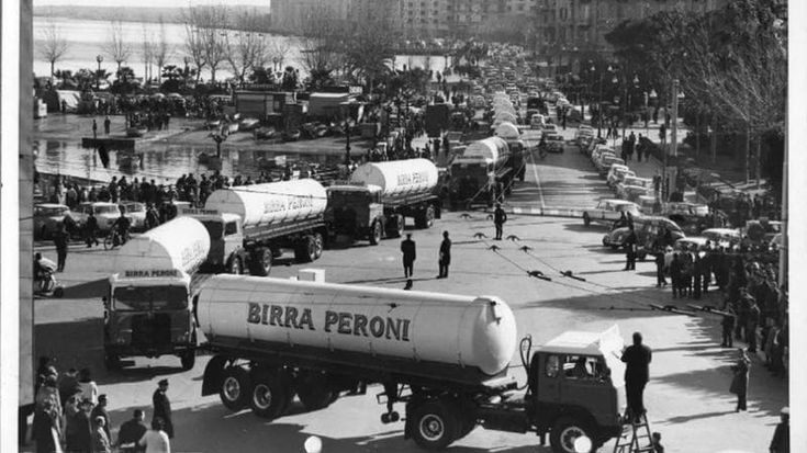 "Chiamami sudata...” Bari e la Birra Peroni: all’origine di un legame indissolubile da 100 anni. “Un simbolo identitario”