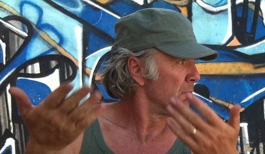 Quattro mesi su un tir per raccontare il lavoro che non c'&egrave;