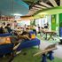 In ufficio l'open space non funziona, meglio lavorare al bar