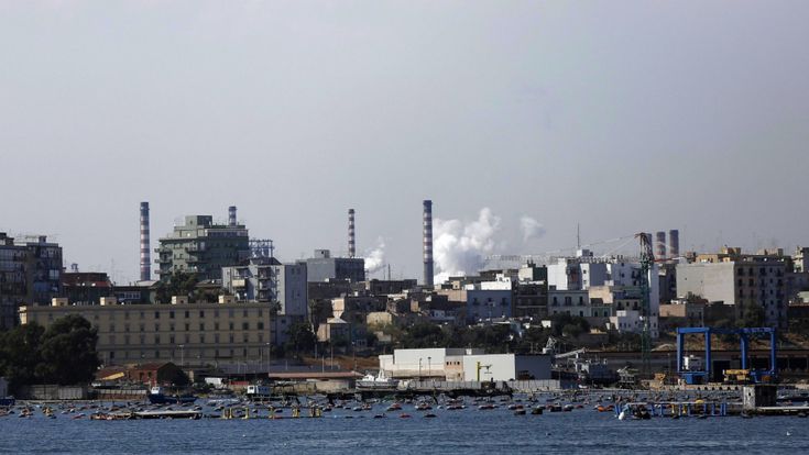 Ex Ilva, è l’ora dei sindacati: “Il governo rimedi al pasticcio”