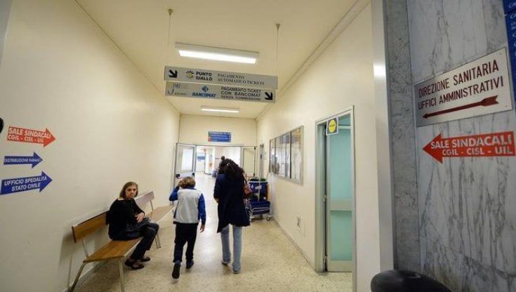 Aborto, l'allarme dell'associazione Coscioni: "Almeno 15 ospedali con 100% obiettori"