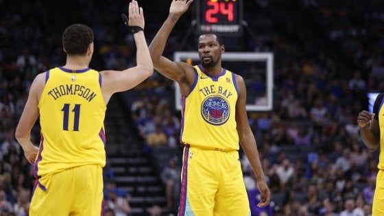 Basket Nba: Boston batte Toronto, Golden State passa a Sacramento