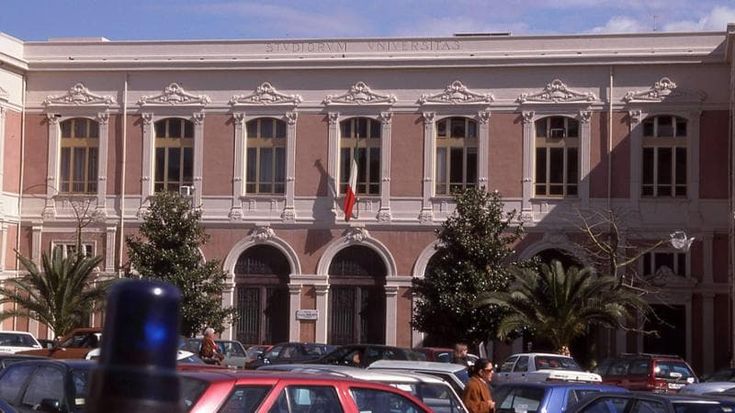 I fondi per la ricerca usati per viaggi e stalle. Sequestro a Cuzzocrea: i pm volevano arrestarlo