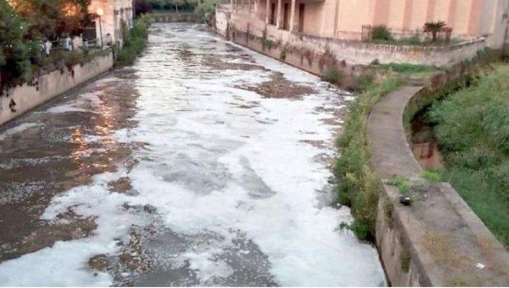 Fiume Sarno, la bomba ecologica, blitz dei carabinieri nei Comuni