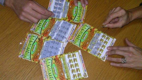 Gratta e Vinci, la fortuna “bacia” una turista in provincia di Rimini con 500mila euro