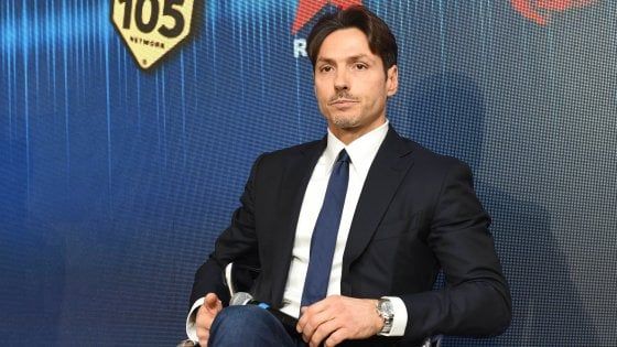 Milan, Berlusconi jr e il closing: ''O i cinesi o resta mio padre''