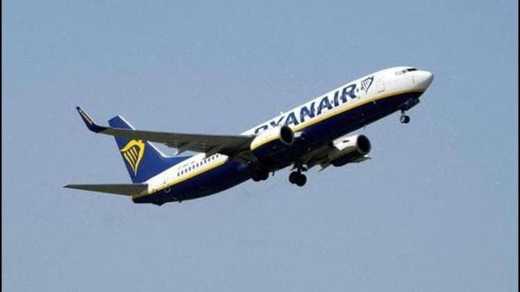 Trecento euro per un Brindisi-Milano, dottorando segnala Ryanair all’Agcom: “Prezzi non motivati”