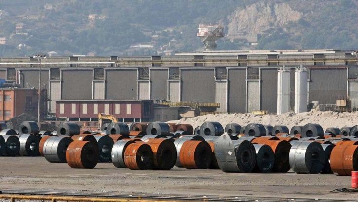 Autoparco a Genova, Fondega addio. Gli autotrasportatori in pressing sulle aree ex-Ilva