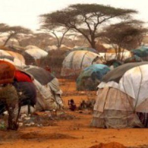 Kenya, epidemia di colera nel campo di Dadaab. Dieci morti tra i profughi somali