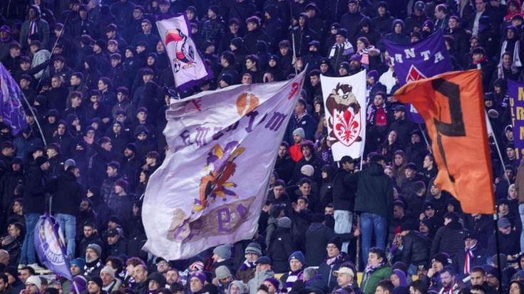 Fiorentina, la curva Fiesole diserta il derby per il caro biglietti