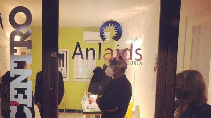 Giornata mondiale contro l’Aids: a Genova uno spazio per fare il test Hiv in vico Indoratori