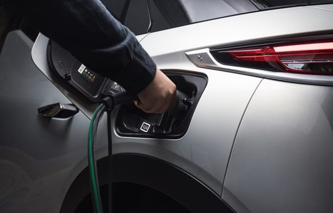 Ricaricare un’auto elettrica? Tutto molto facile...