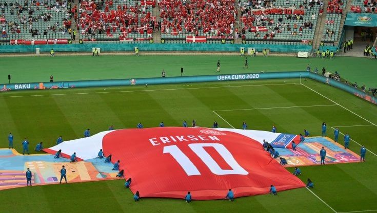 Eriksen, l'Uefa invita alla finale il danese e i medici che lo hanno salvato