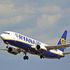 Ryanair si lascia alle spalle le polemiche: vola l'utile