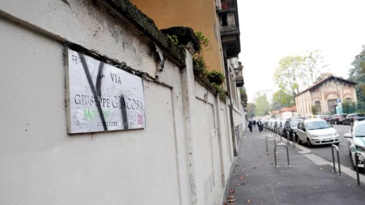 Studentessa Erasmus violentata, l’aggressore preso grazie a uno zaino scordato: ha finto di aiutarla