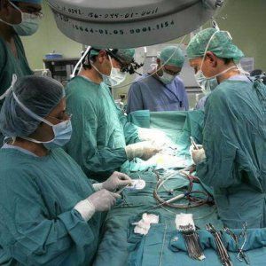 Bari, neonato muore dopo il parto. Inchiesta su due ospedali: undici medici indagati