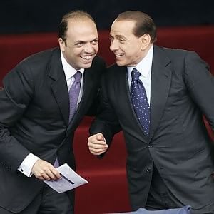 Caos centrodestra, Berlusconi: "Patto Nazareno non c'&egrave; pi&ugrave;". Alfano: "Ma governo tiene"