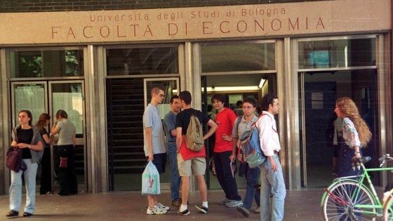 Ateneo di Bologna: a Economia la prima laurea senza tesi