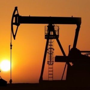 Petrolio, Opec e Russia "difendono" l'accordo per sostenere i prezzi