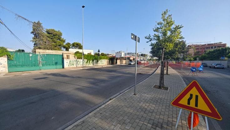 “Dateci l’ok e laveremo gratis le auto del Comune”. Via libera all’autolavaggio in viale Pasteur