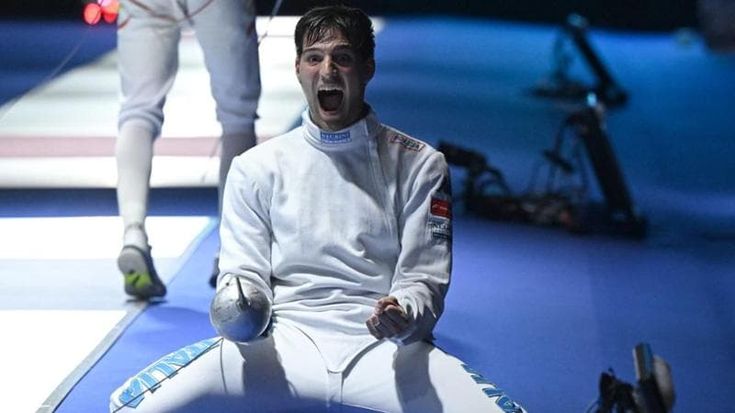 Scherma, Mencarelli il debuttante vince gli Europei di spada in Francia: lo allena il padre