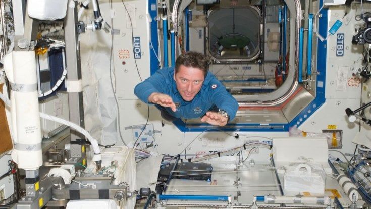 L’astronauta Vittori: "A vederlo dallo Spazio il nostro pianeta è un tesoro da difendere”