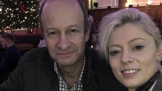 Reali Gb, insulti razzisti a Meghan dalla modella fidanzata del leader Ukip: sospesa dal partito