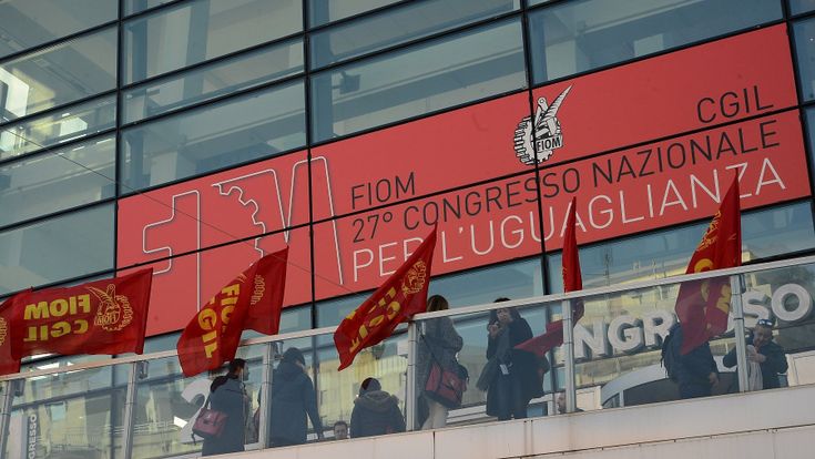 Cgil, oggi Colla si candida sarà sfida a due con Landini ma il programma è unico