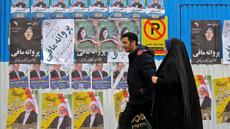 Iran, nella sfida fra i conservatori vincono già i ribelli del non voto