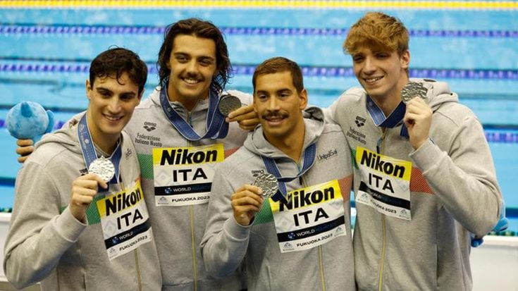 Mondiali di Nuoto, il fiorentino Zazzeri medaglia d’argento nella 4x100 stile libero uomini