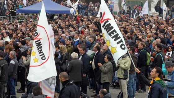 Parlamentarie M5s, grillino escluso: "Epurazioni e liste decise da pochi. Peggio dei partiti"