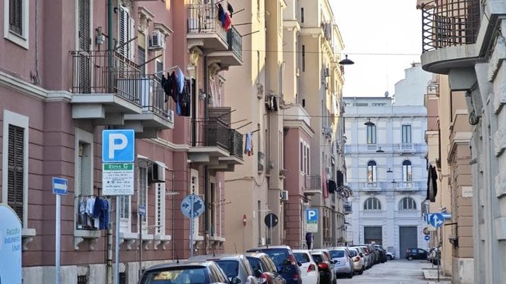 Case popolari in mano agli abusivi: “A Bari i boss vendono alloggi”.Via al piano straordinario